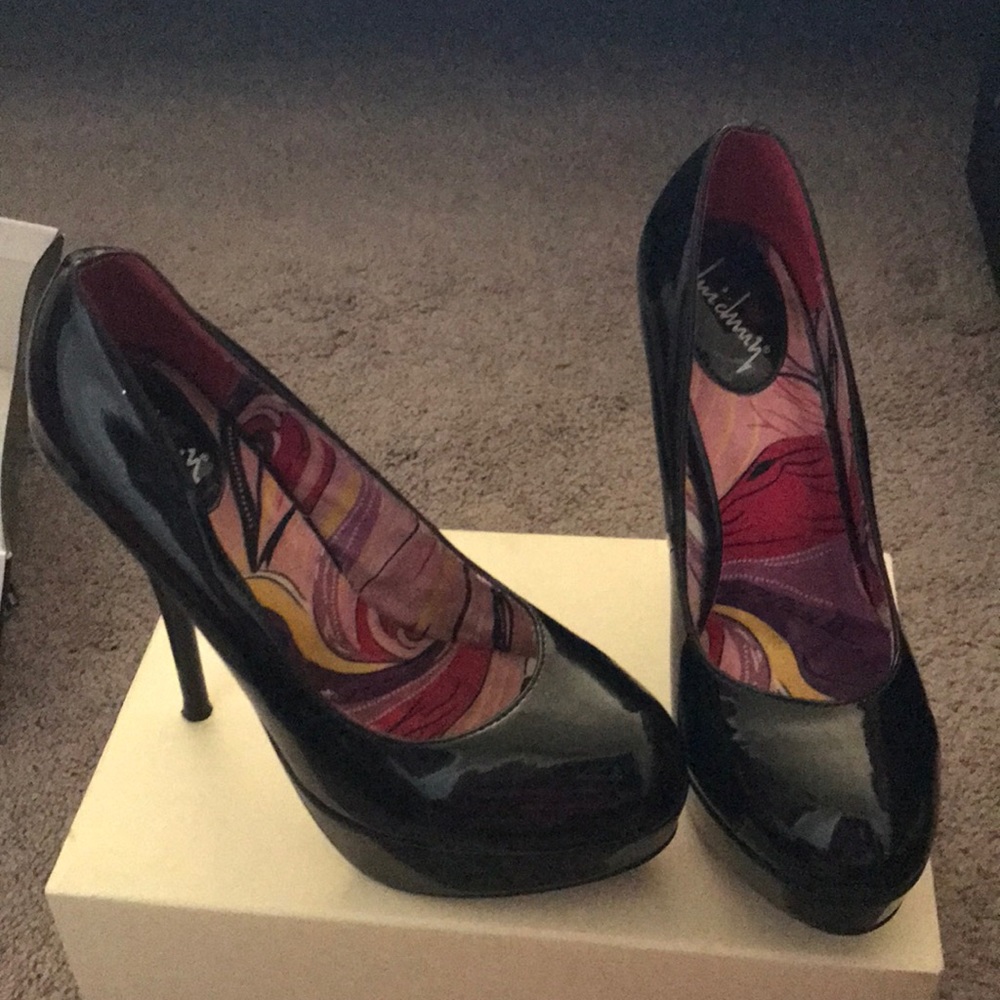 Size 7.5 black high heels